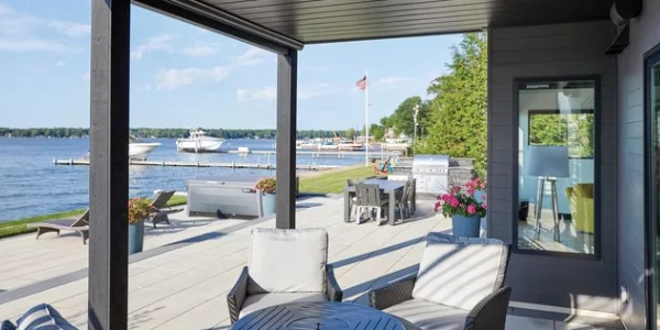 Quarve Underdecking for Summer