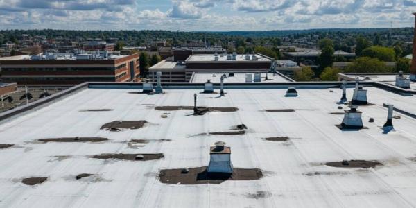 10 smart reasons to replace your commercial roof before it’s too late